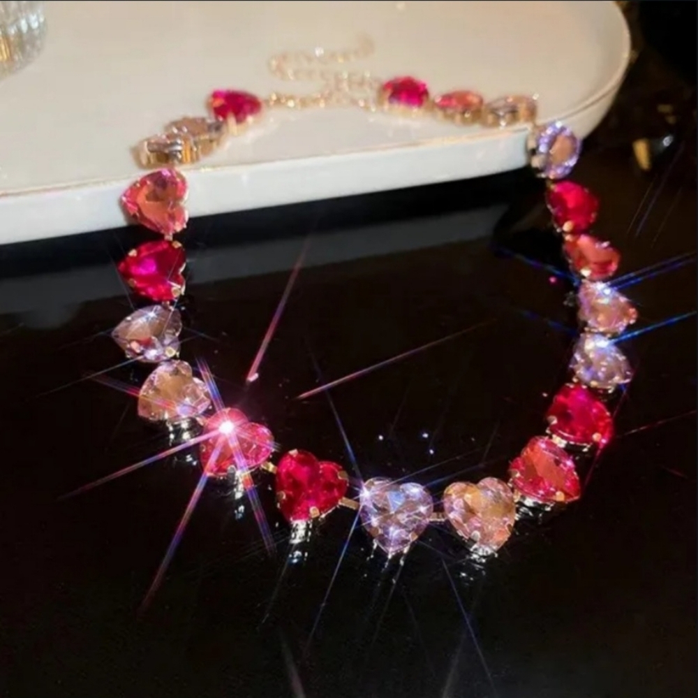 Pink 💖 Hearts Rhinestone Necklace - Picture 3 of 4